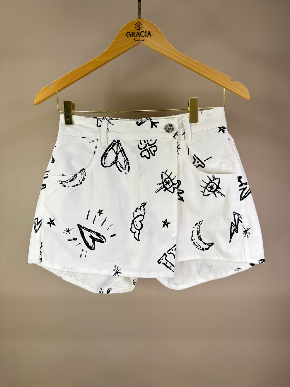 Conjunto Teen Blusa Pregas Laço Alça e Shorts-saia Sarja Star Off White - Two In
