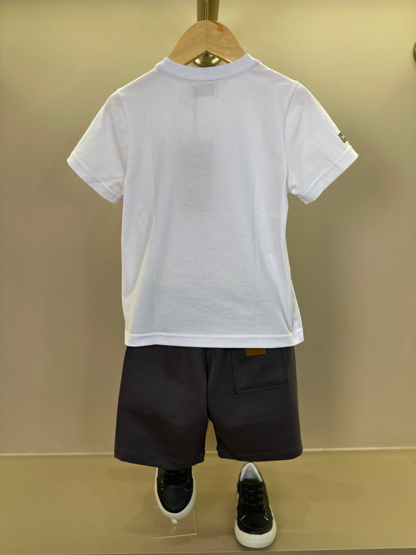 Conjunto Infantil Camiseta Algodão Teddy Kansas City Chiefs NFL e Bermuda Suedine Algodão Bolsos Grafite - Dame