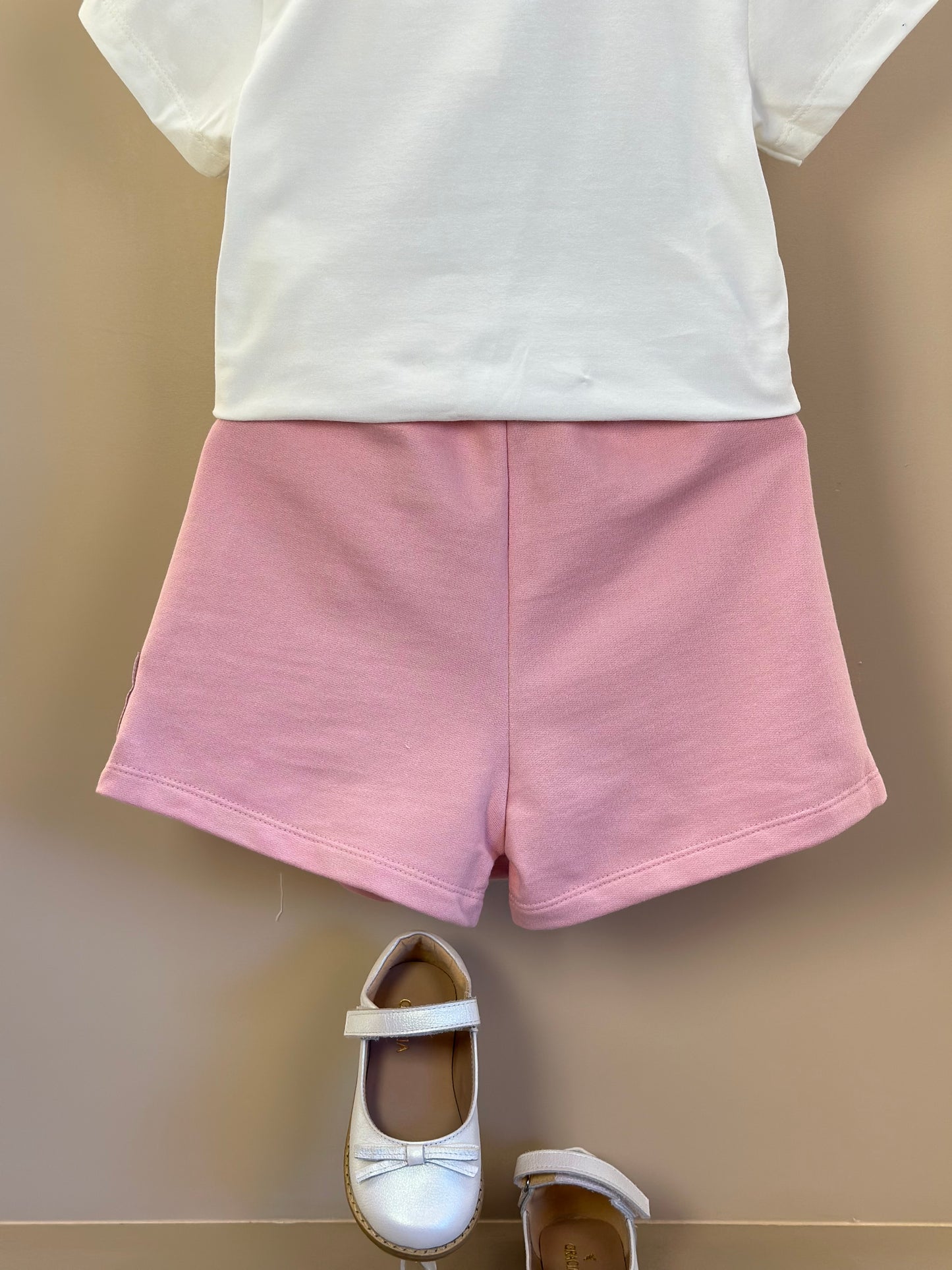Conjunto Infantil Blusa Chip`N Dale Pérola e Shorts-saia Rosa Quartz - Momi Mini