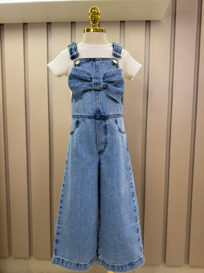 Jardineira Infantil Jeans Maxi Laço com Blusa Básica Off White - Momi