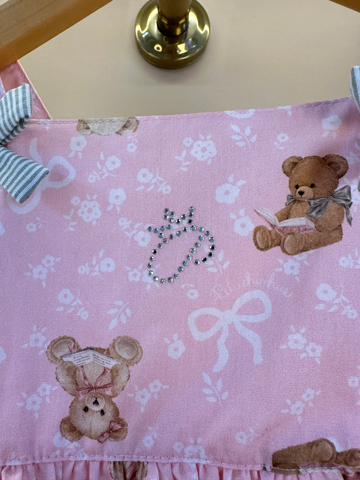 Conjunto Infantil Blusa Algodão Estampa Ursinhos Com Babados e Lacinhos e Shorts Algodão Listrado Bolsos Babadinho de Renda - Pituchinhus