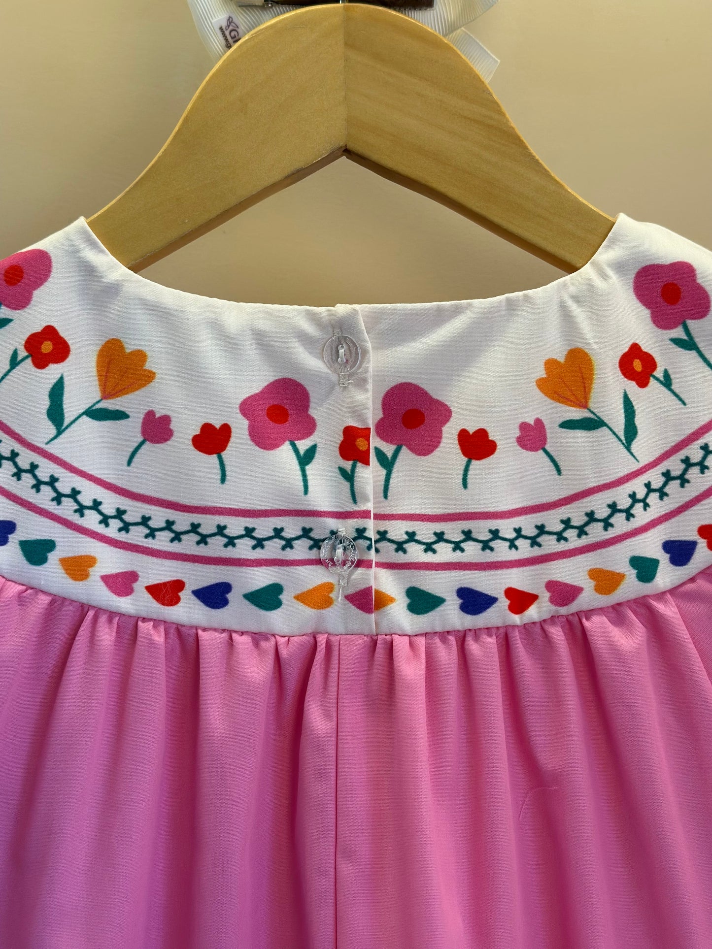 Vestido Infantil Algodão Rosas e Corações na Gola - Mon Sucre