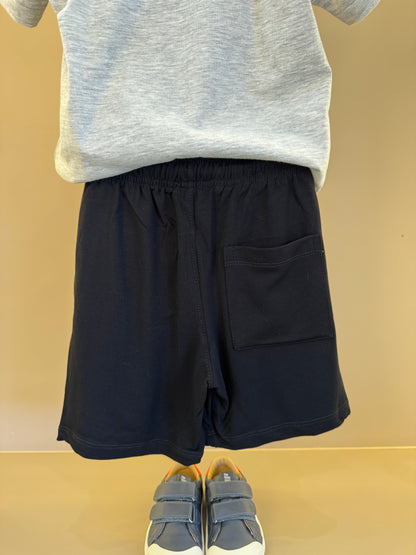 Conjunto Infantil Camiseta Cinza LJ e Bermuda Preta - Little Johnny