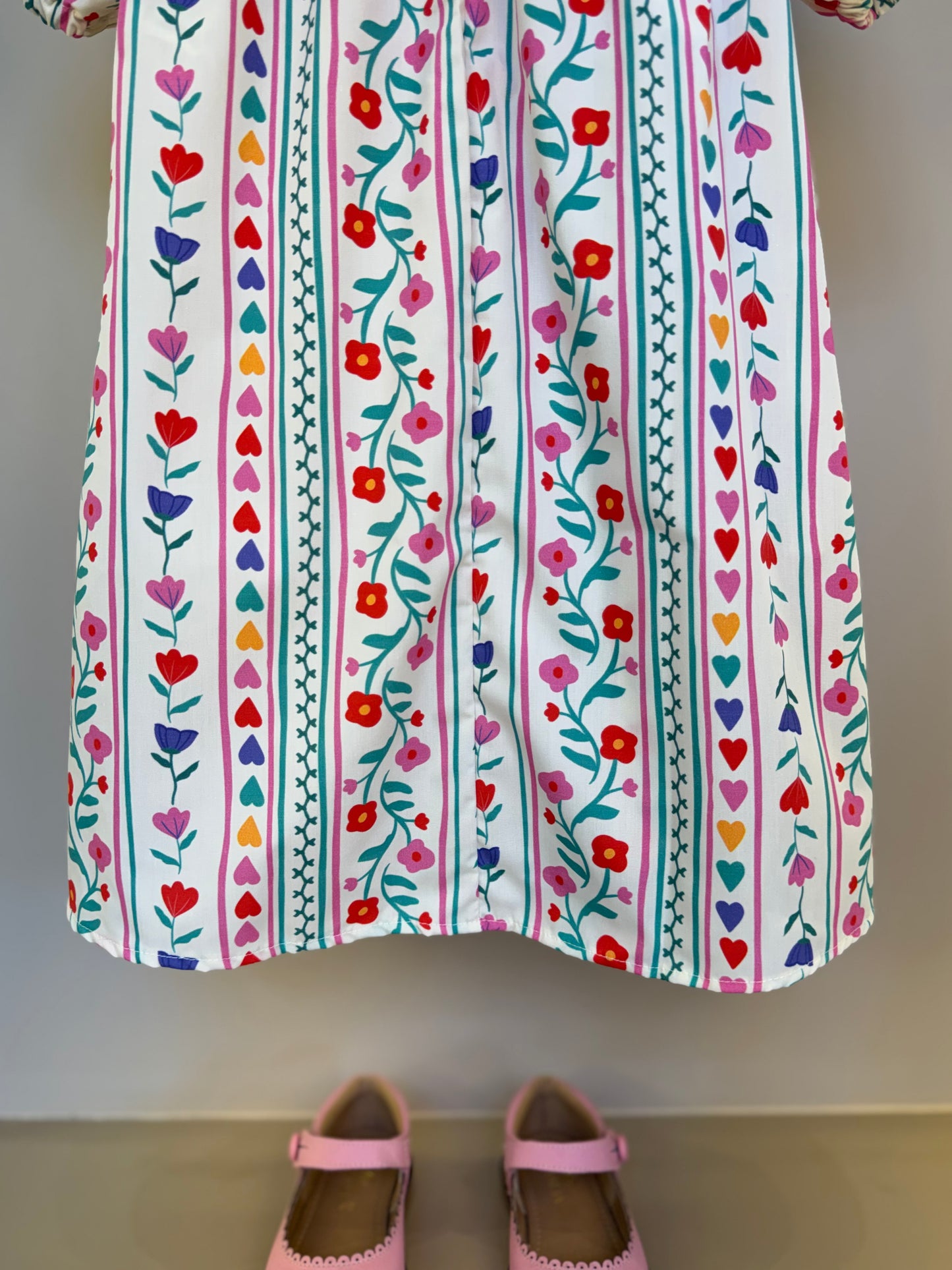 Vestido Infantil Trapézio Tricoline Flores e Corações - Mon Sucre