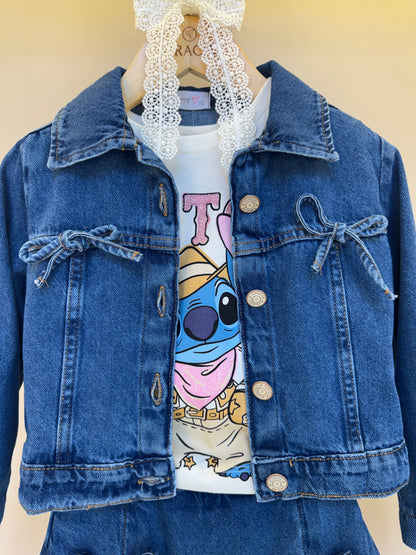 Conjunto Infantil Blusa Stitch com Franjas e Jaqueta Jeans Laços com Shorts Jeans com Laços - Momi