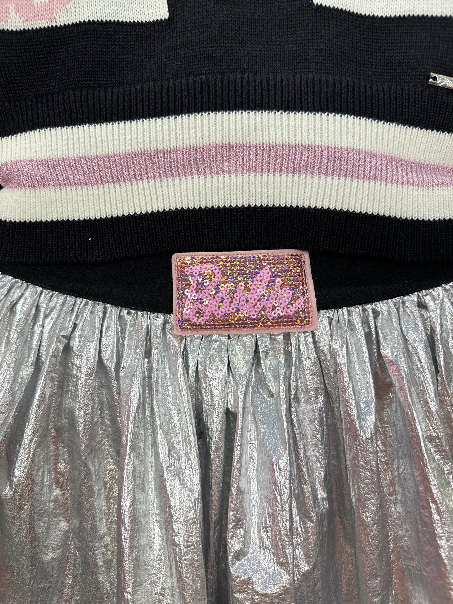 Conjunto Infantil Blusa Tricot Barbie Color Preta e Saia Prata Patche Barbie - Pituchinhus