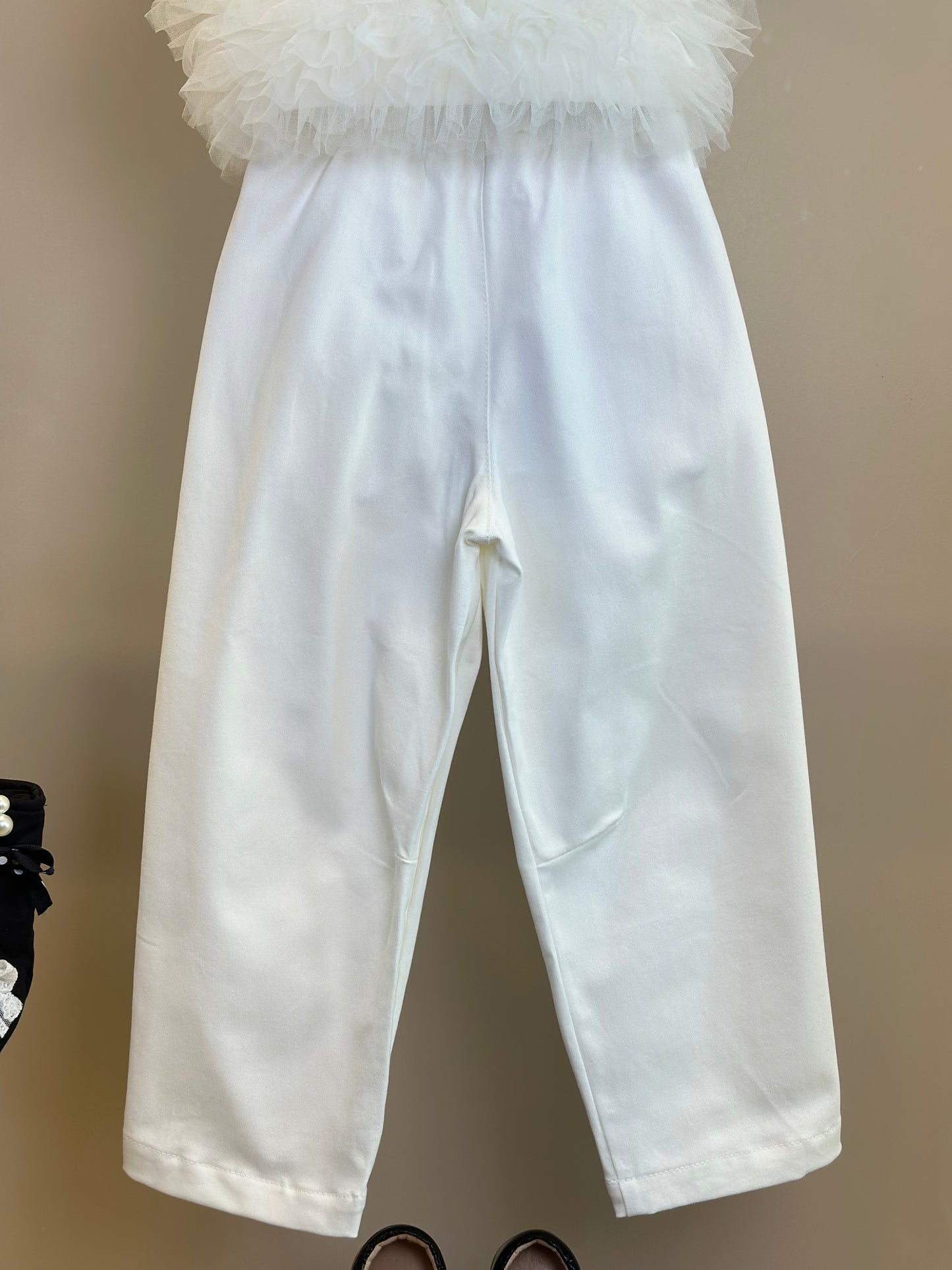 Conjunto Infantil Blusa Ursinha Laço Puffer FruFru Tule e Calça Sarja Baggy Ursinhos e Laços - Pituchinhus