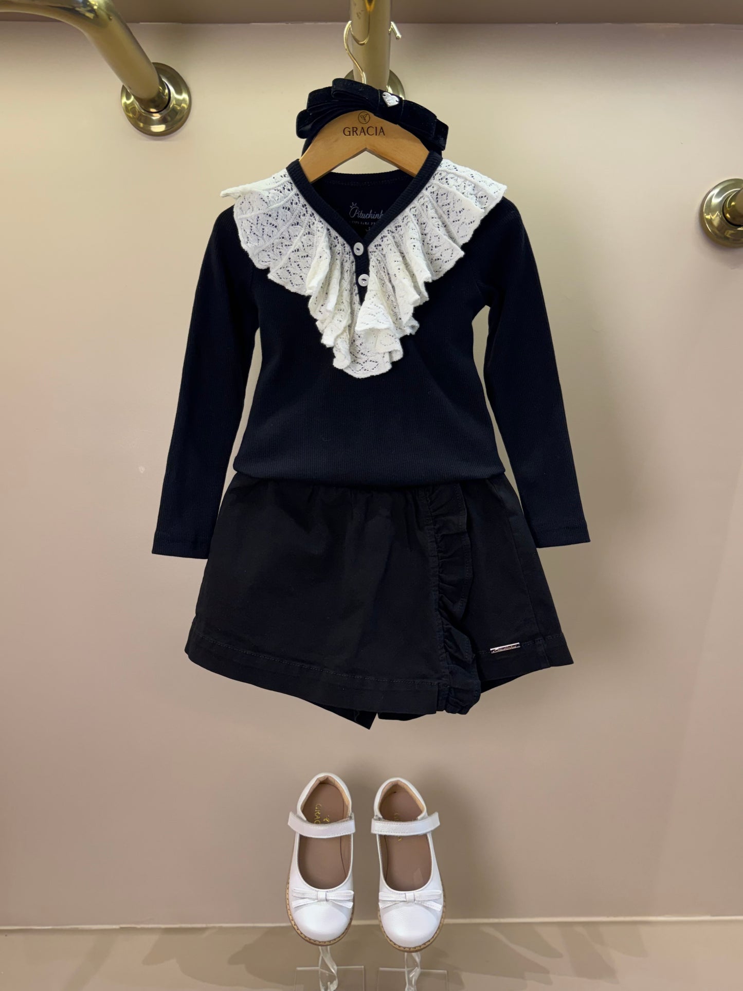 Conjunto Infantil Blusa Tricot ML Jabô Botões e Saia Sarja Babadinho Preto - Pituchinhus