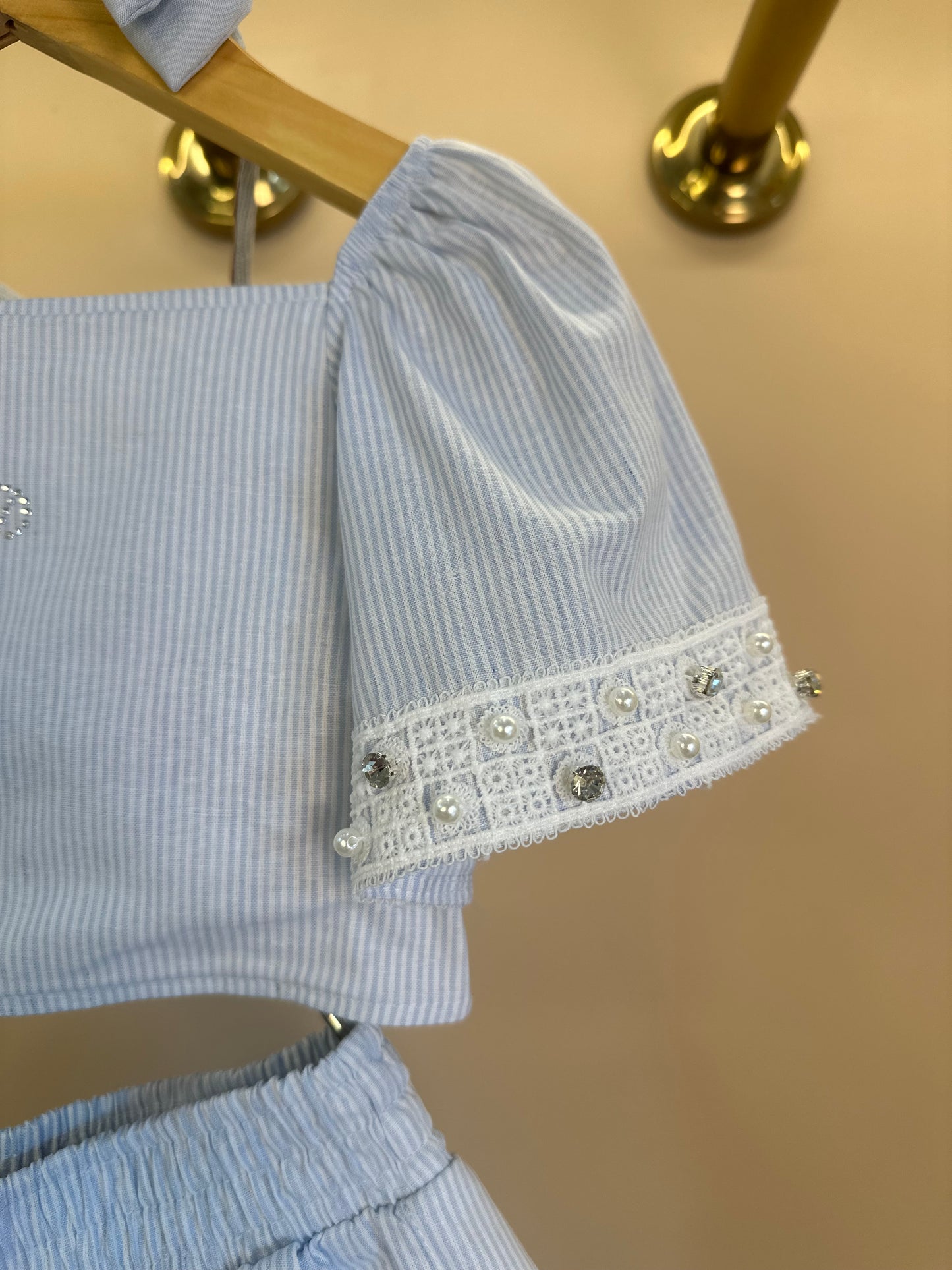 Conjunto Infantil Blusa e Shorts Algodão Listrado Renda Bordada - Pituchinhus
