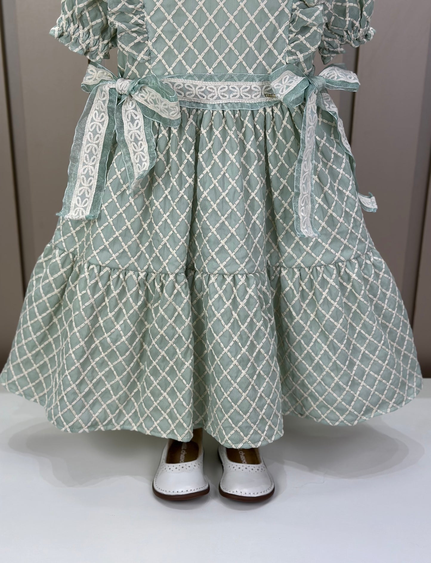 Vestido Bebê Clássico Luxo  Manga Babados e Laços Rendados Verde - Roana