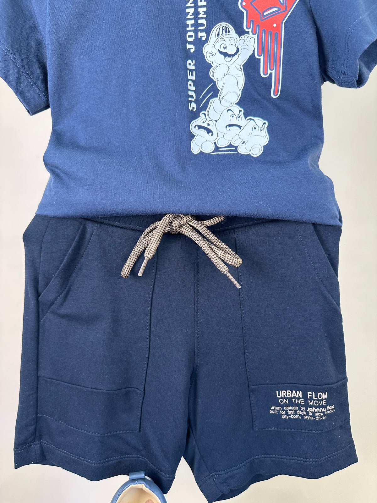 Conjunto Infantil Camiseta Johnny Jumpers Azul Marinho e Bermuda Molevisco Urban Flow Preto - Little Johnny