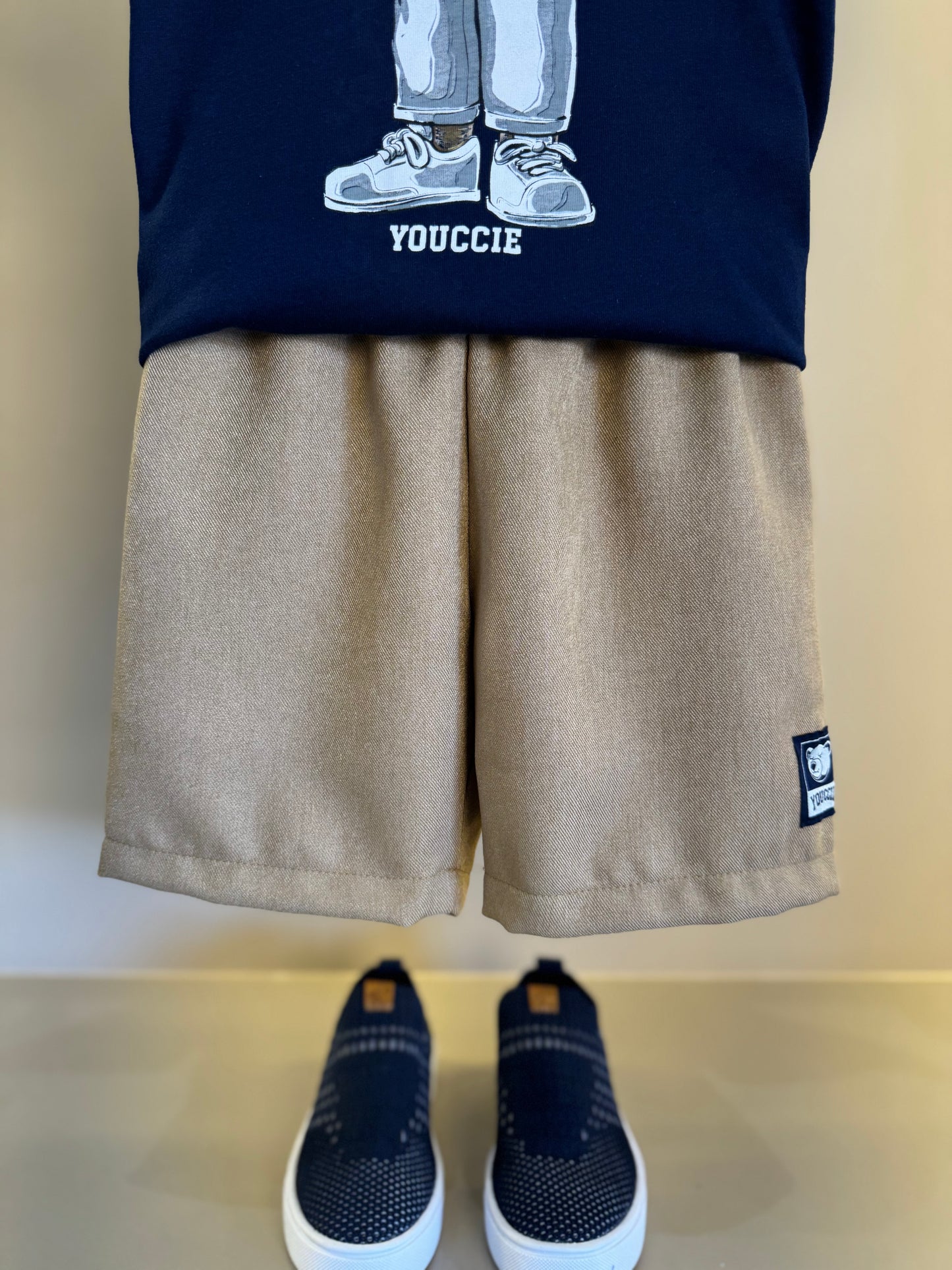 Conjunto Infantil Camiseta Ursinho College e Bermuda Bege - Youccie