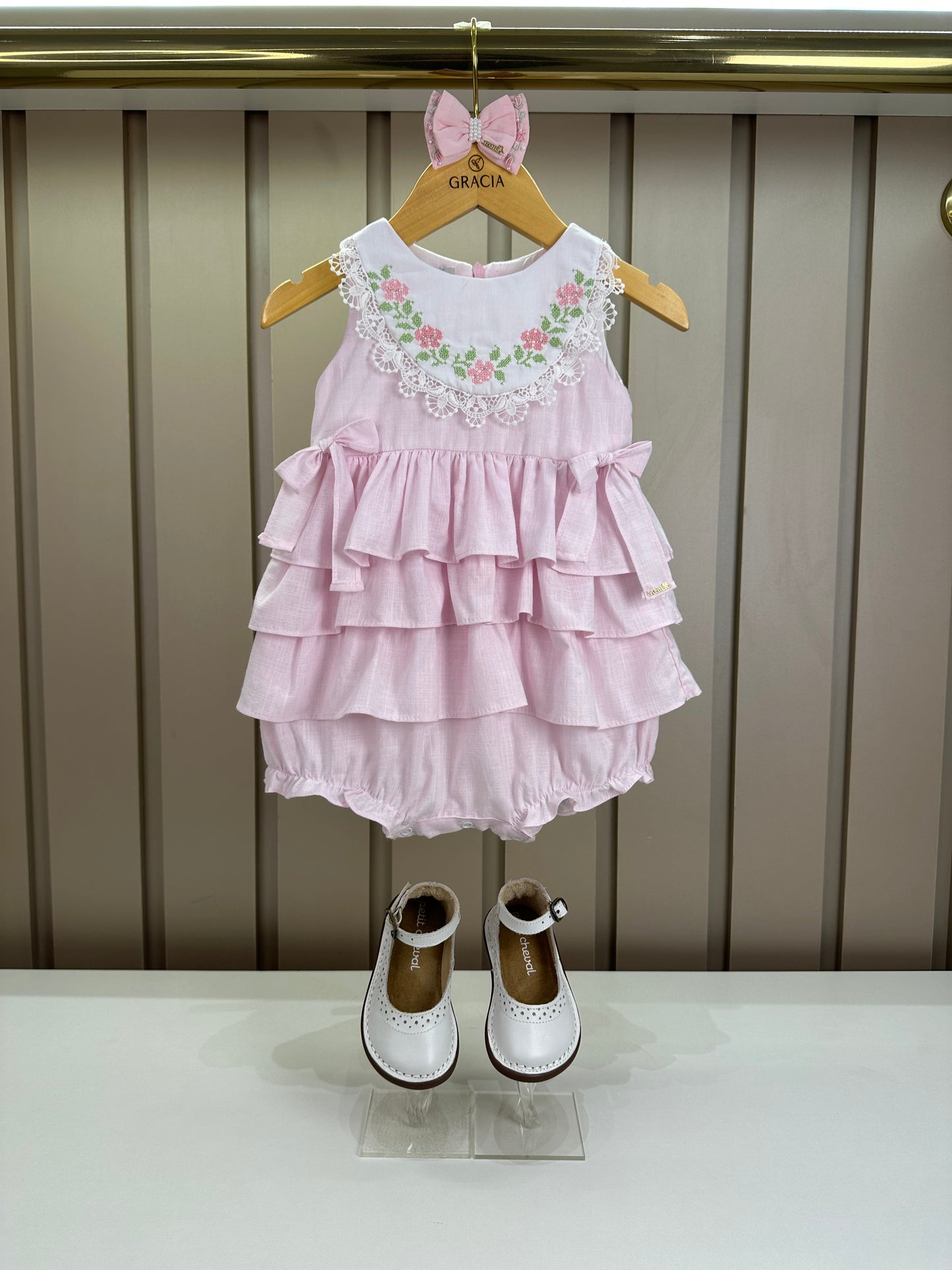 Pimpão Bebê Luxo Renda Gola Busto Bordado Babados Rosa - Roana