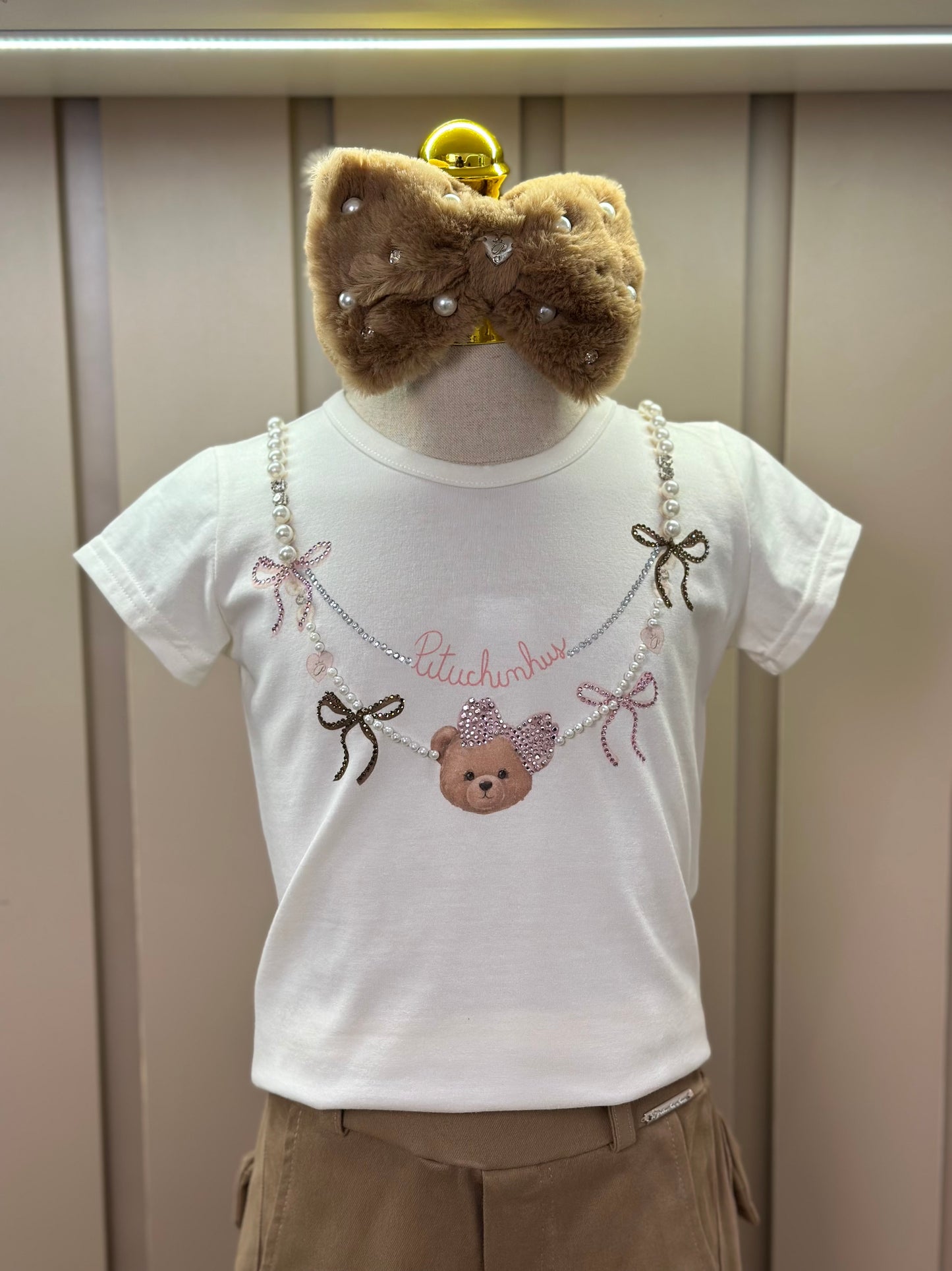 Conjunto Infantil Blusa Algodão Cotton Ursinha Colar Bordado e Calça Sarja Bolsos Laço Bege Escuro - Pituchinhus