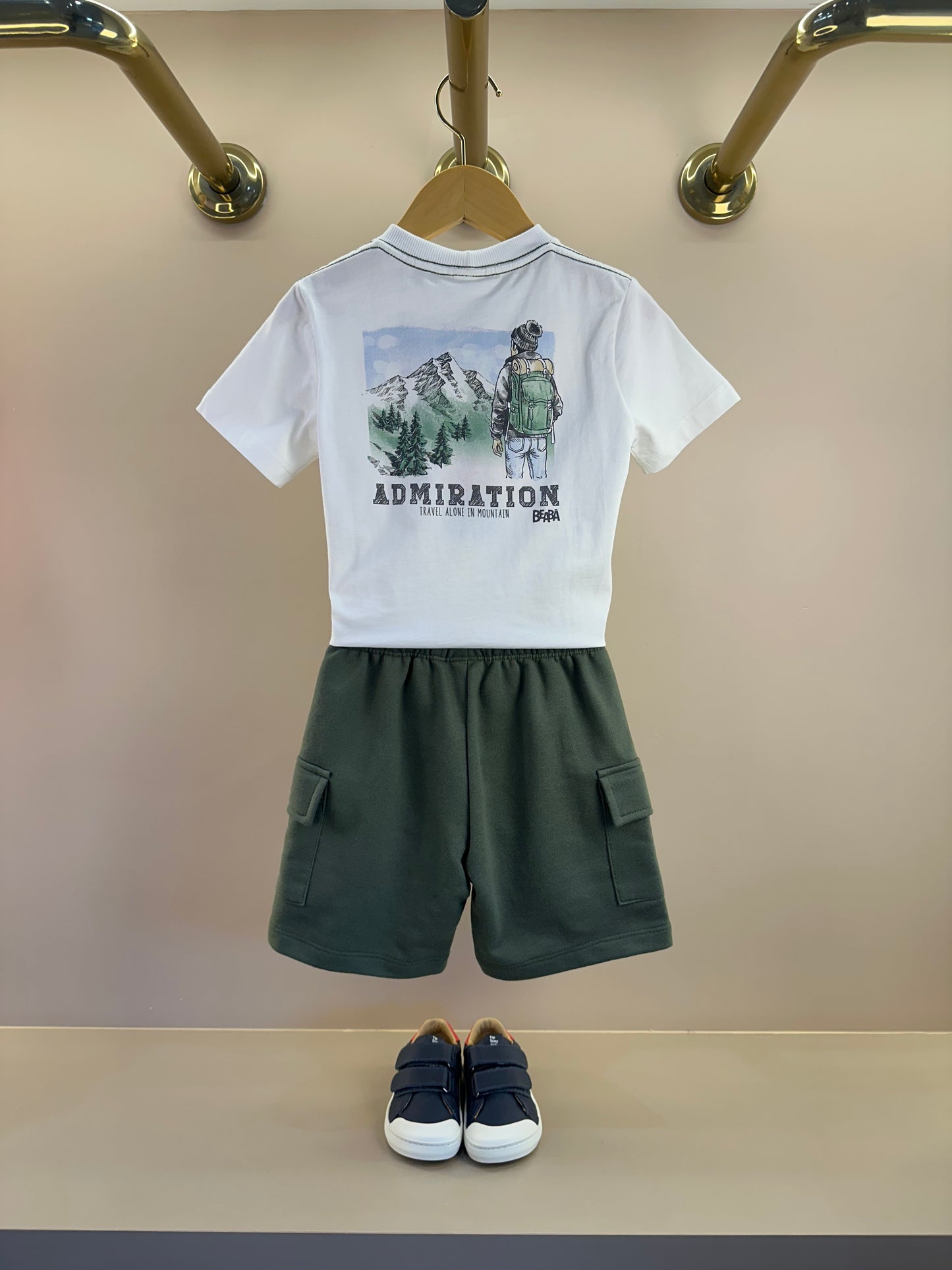 Conjunto Infantil Camiseta Silk nas Costas e Bermuda Cargo Militar Verde - Beabá