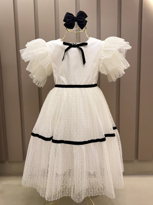 Vestido Infantil Conceito Tule Poá Rodado Aplicações e Laço Veludo Off White - Luluzinha