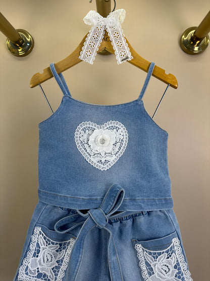 Conjunto Infantil Jeans Blusa Detalhes Em Renda e Shorts Cargo - Gabriela Aquarela