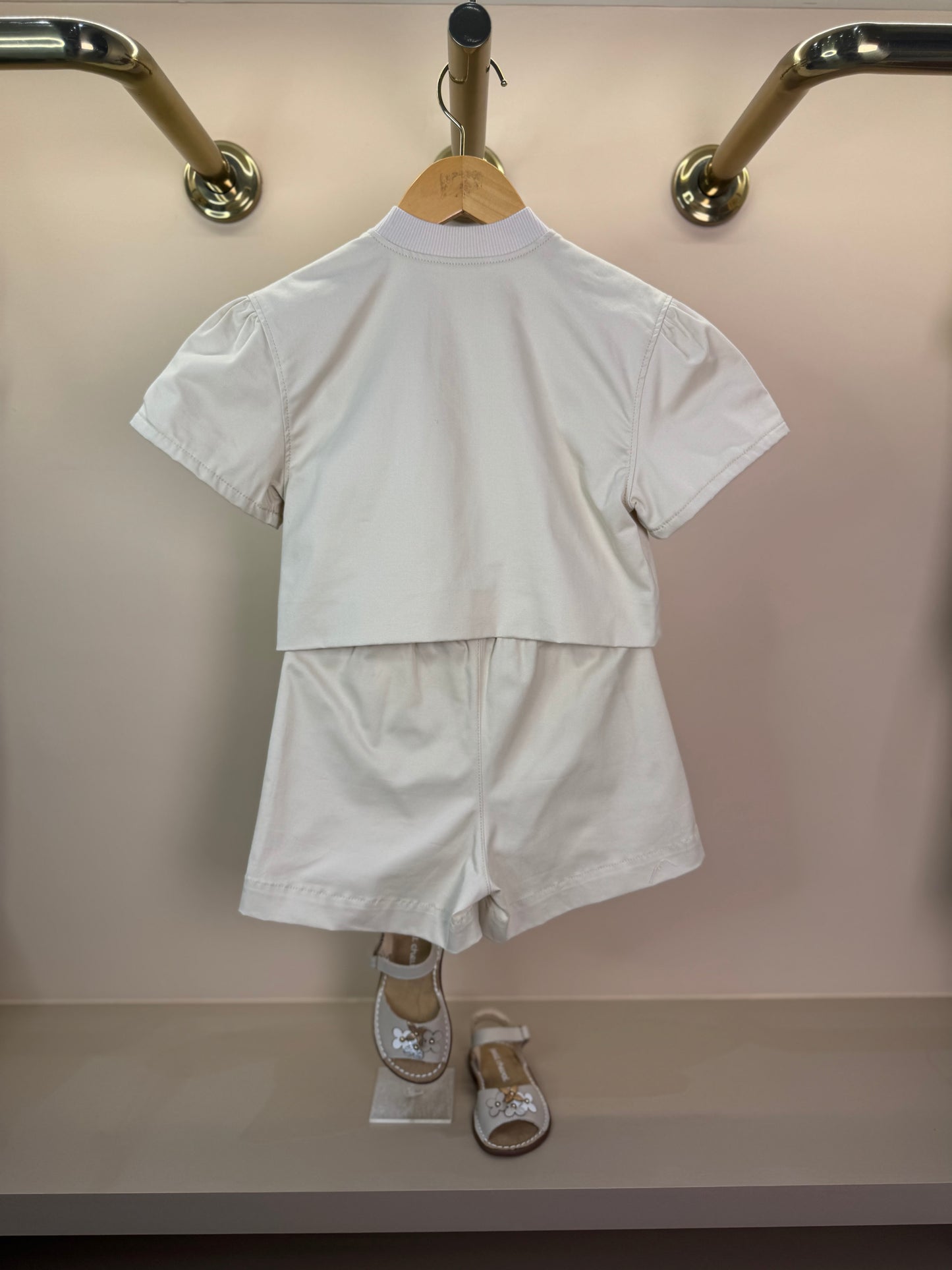 Conjunto Infantil Jaquetinha e Shorts Bordados Pérolas e Cristais - Pituchinhus
