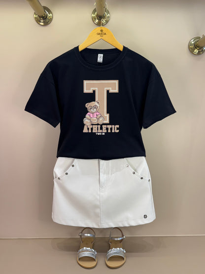 Conjunto Teen Camiseta Oversized e Saia-Shorts com Tachas Preta - Two In
