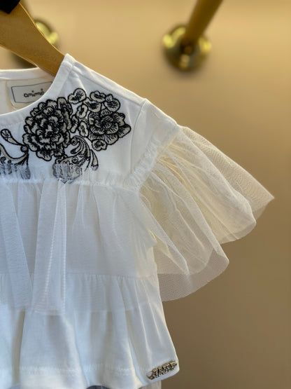 Conjunto Infantil Blusa  Bordada e Babados Pérola e Shorts Jeans Laço Preto - Animê
