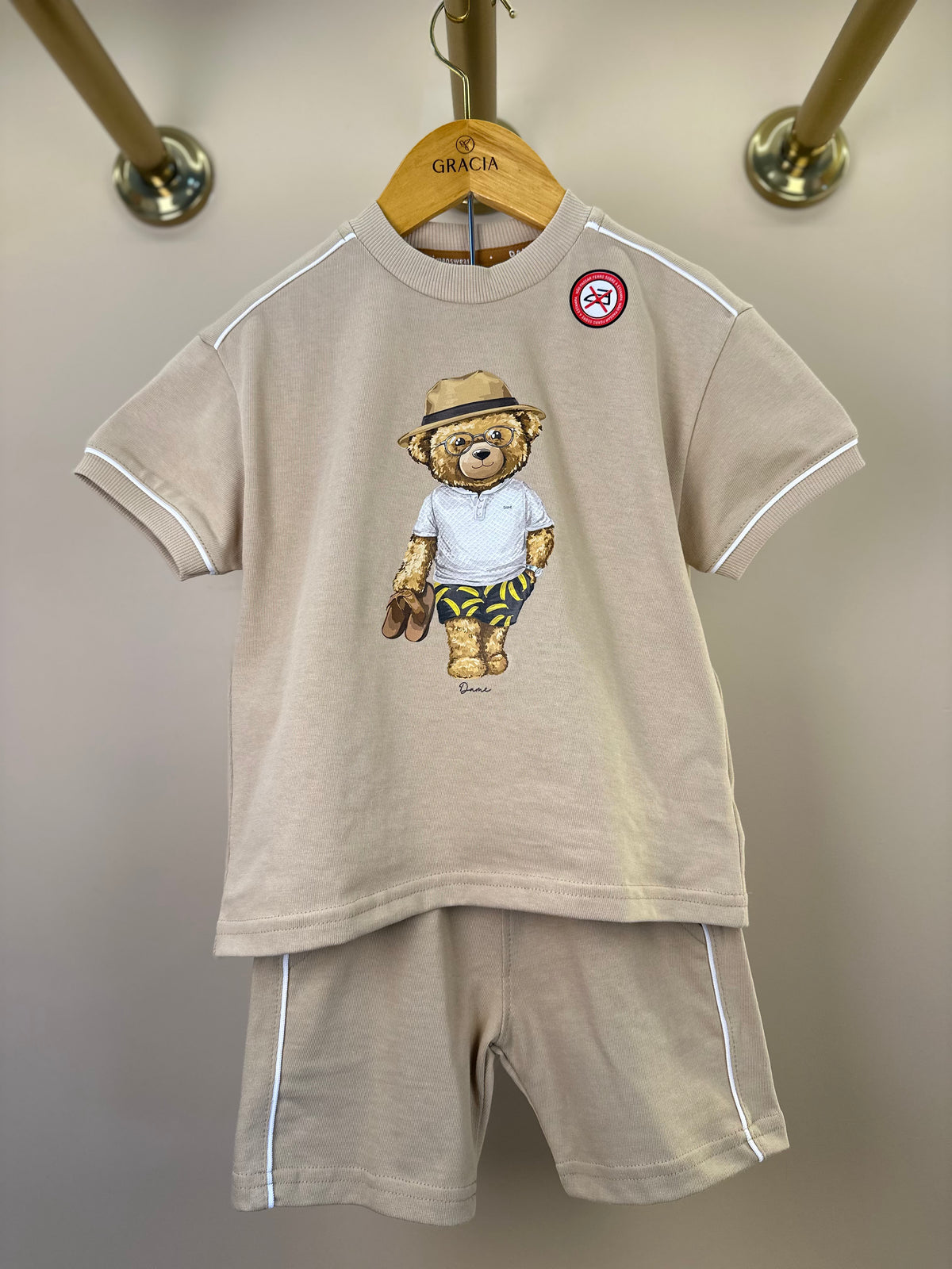Conjunto Infantil Camiseta Teddy Bananas e Bermuda Bege - Dame