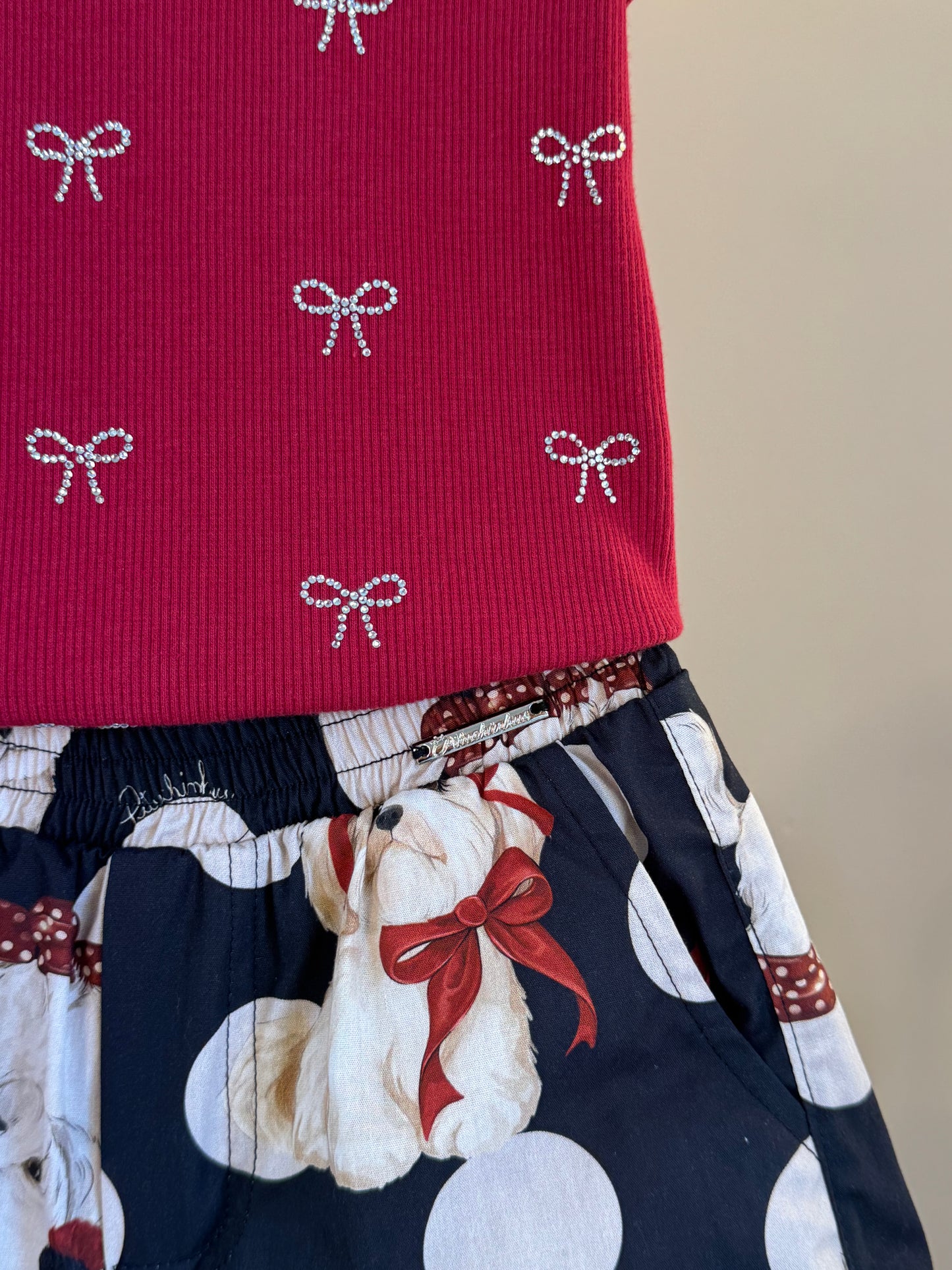 Conjunto Infantil Blusa Lacinhos Cristais Bala de Cereja e Shorts  Algodão Cachorrinhos & Lacinhos Preto - Pituchinhus