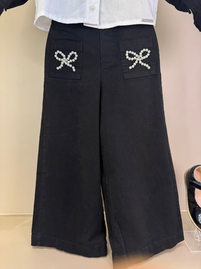 Conjunto Infantil Trio Bordado Camisa Mini Laço Veludo, Jaqueta Babadinho e Calça Reta - Pituchinhus