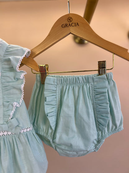 Conjunto Bebê Algodão Bata Bordada e Calcinha Verde Claro - Petit Cherie