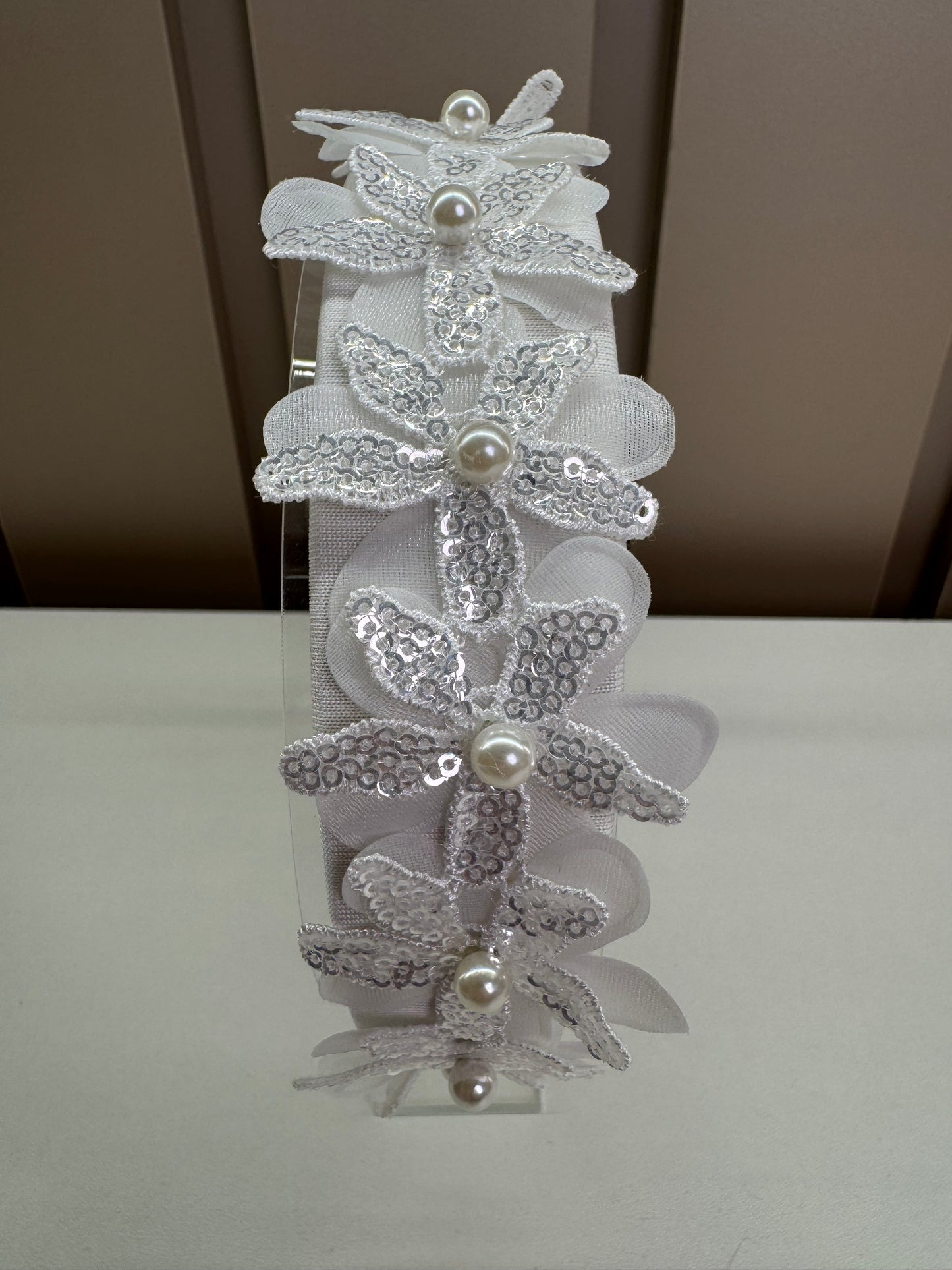Tiara Infantil Flores 3D Off White - Petit Cherie