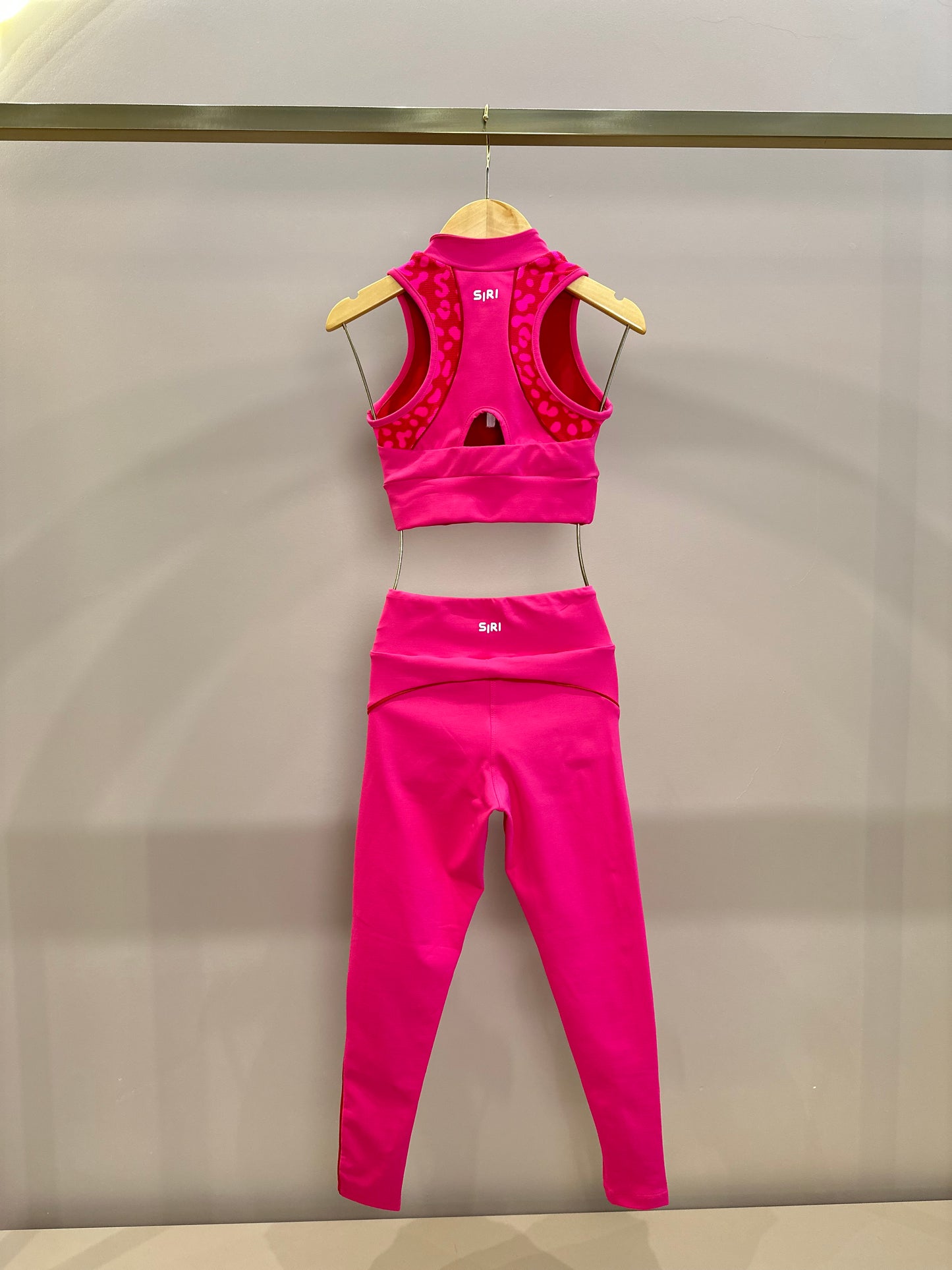 Conjunto Infantil Top e Legging Fuseau Atena Oncinha Pink - Siri Sport