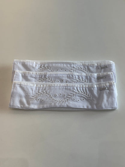 Kit 3 Fraldinhas Boca Bebê Luxo Bordadas Ramos Branco - Roana