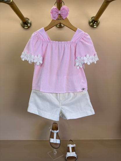 Conjunto Infantil Blusa Anarruga Bordado Flores e Shorts Off - Momi