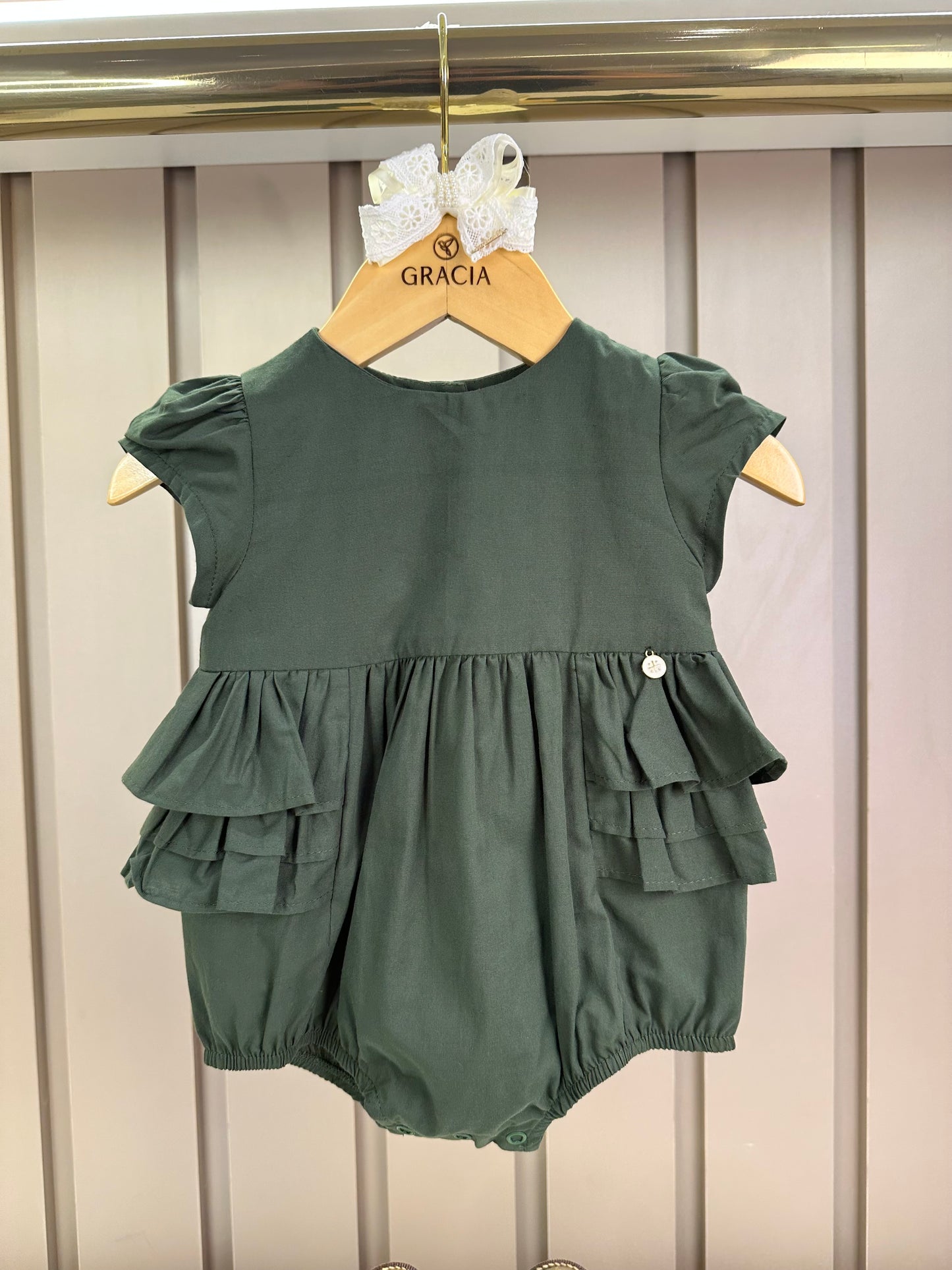 Romper Bebê Fofinho Tricoline Babados  Verde - Um Mais Um