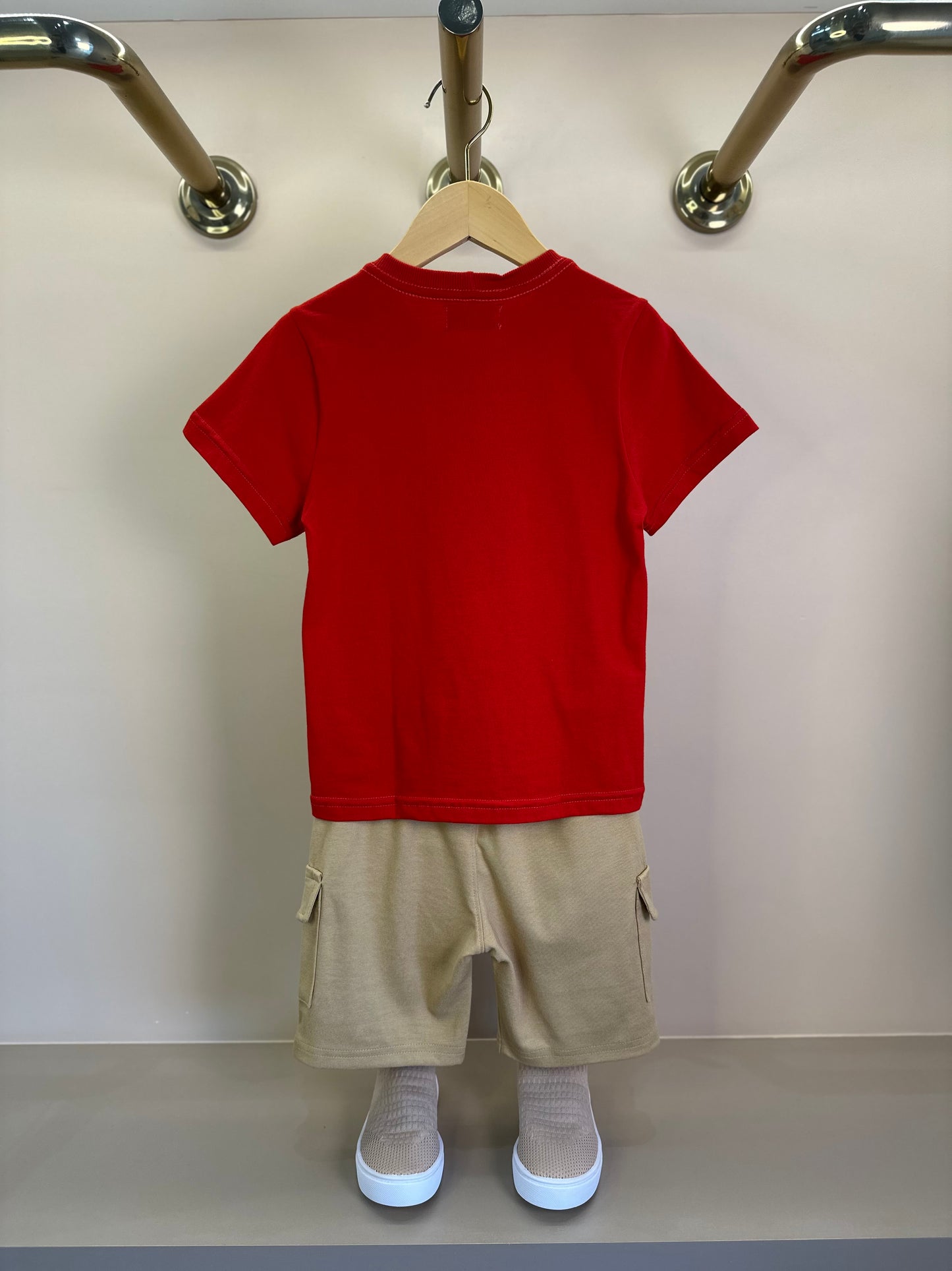 Conjunto Infantil Camiseta Teddy Pipoca e Bermuda Bolsos Cargo Bege - Dame
