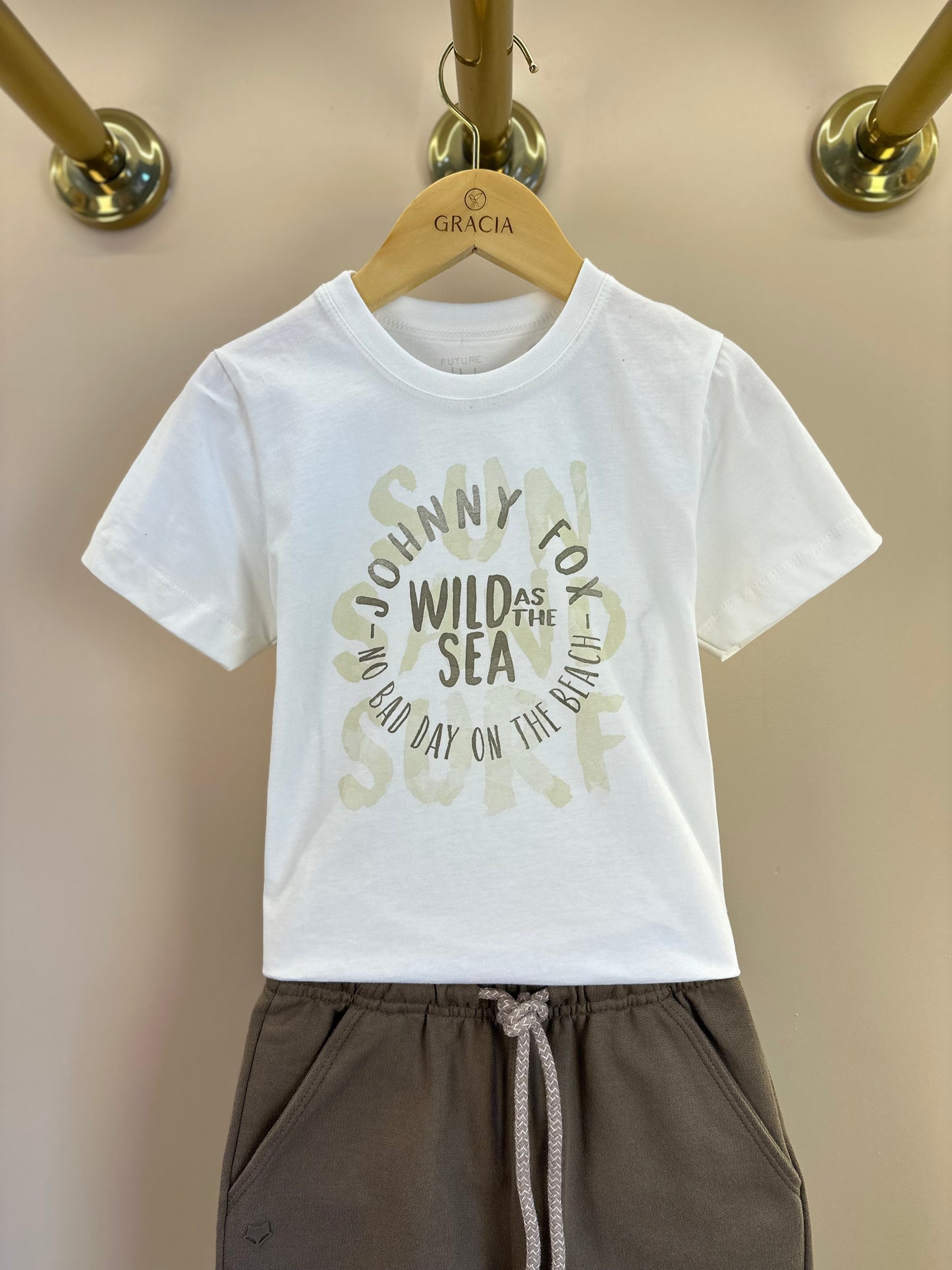 Conjunto Infantil Camisa Off White e Bermuda Marrom - Little Johnny