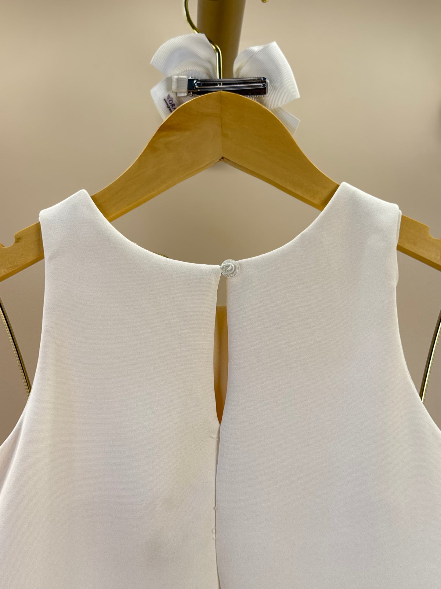 Vestido Infantil Trapézio Alfaiataria Bolsos Tweed Bege - Petit Cherie