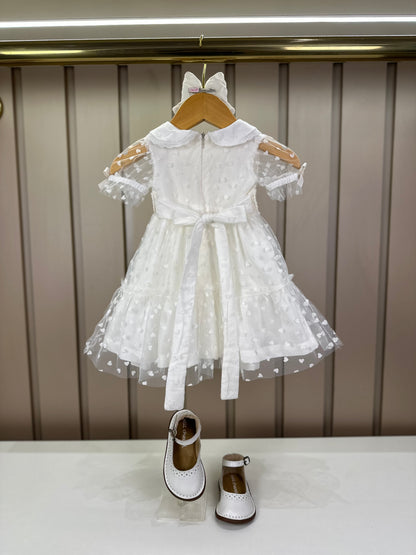 Vestido Infantil Super Luxo Tule Poás Marfim Gola, Busto e Mangas Rendadas e Bordados - Roana