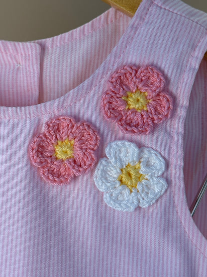Conjunto Infantil Blusa Com Aplicação de Flor Em Crochê e Shorts - Luluzinha