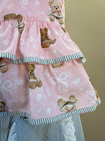 Conjunto Infantil Blusa Algodão Estampa Ursinhos Com Babados e Lacinhos e Shorts Algodão Listrado Bolsos Babadinho de Renda - Pituchinhus