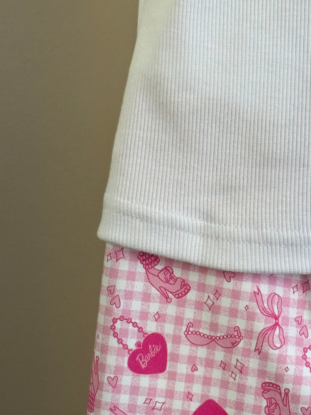 Conjunto Infantil Blusa Barbie Strass Branca e Calça Legging Barbie Rosa Xadrez - Pituchinhus