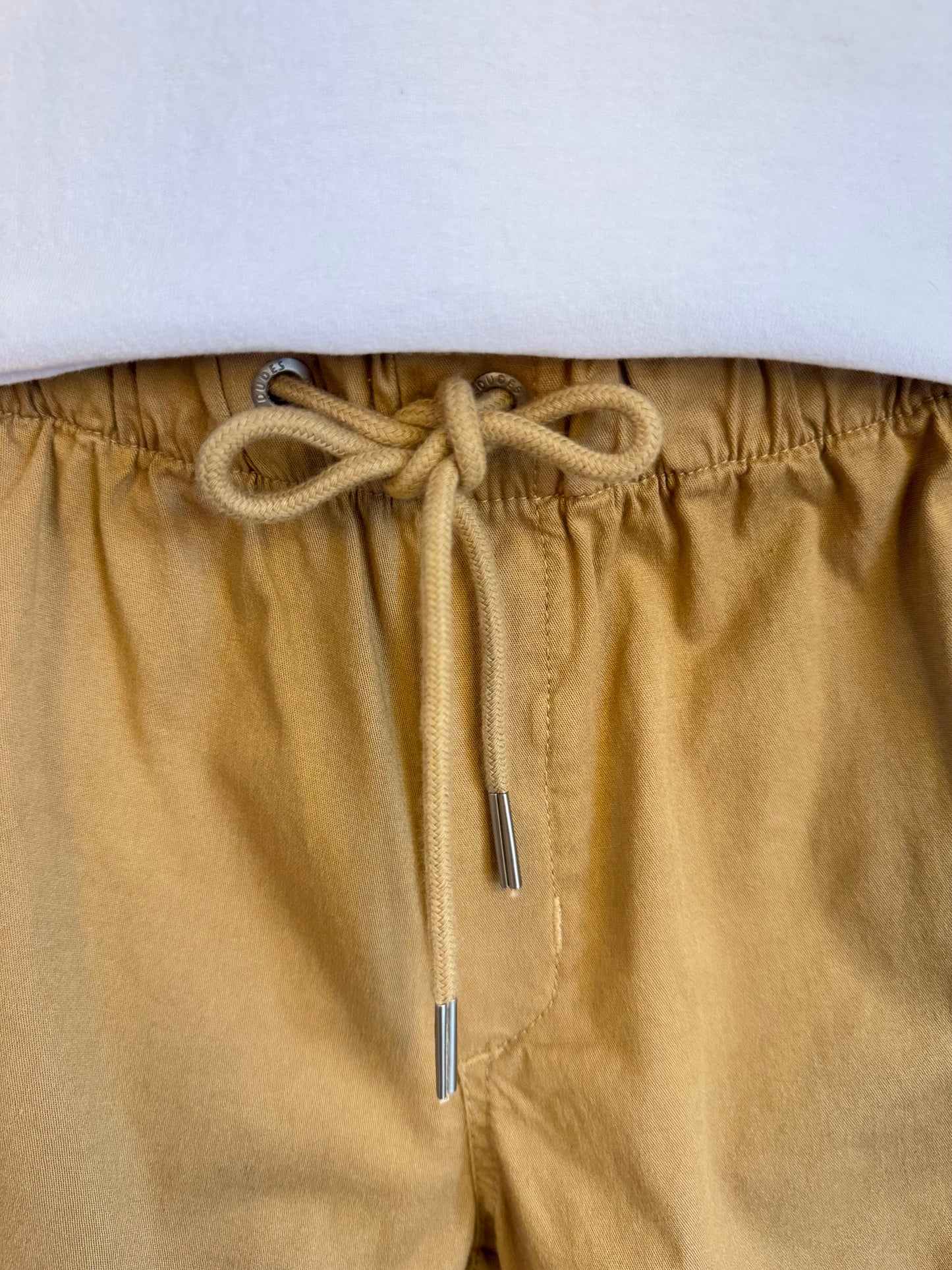 Conjunto Infantil Camiseta Branca e Shorts Bege - Dudes