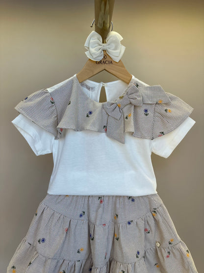 Conjunto Infantil blusa Gola Babado e Saia Tricoline Listrada Com Bordado - Um Mais Um