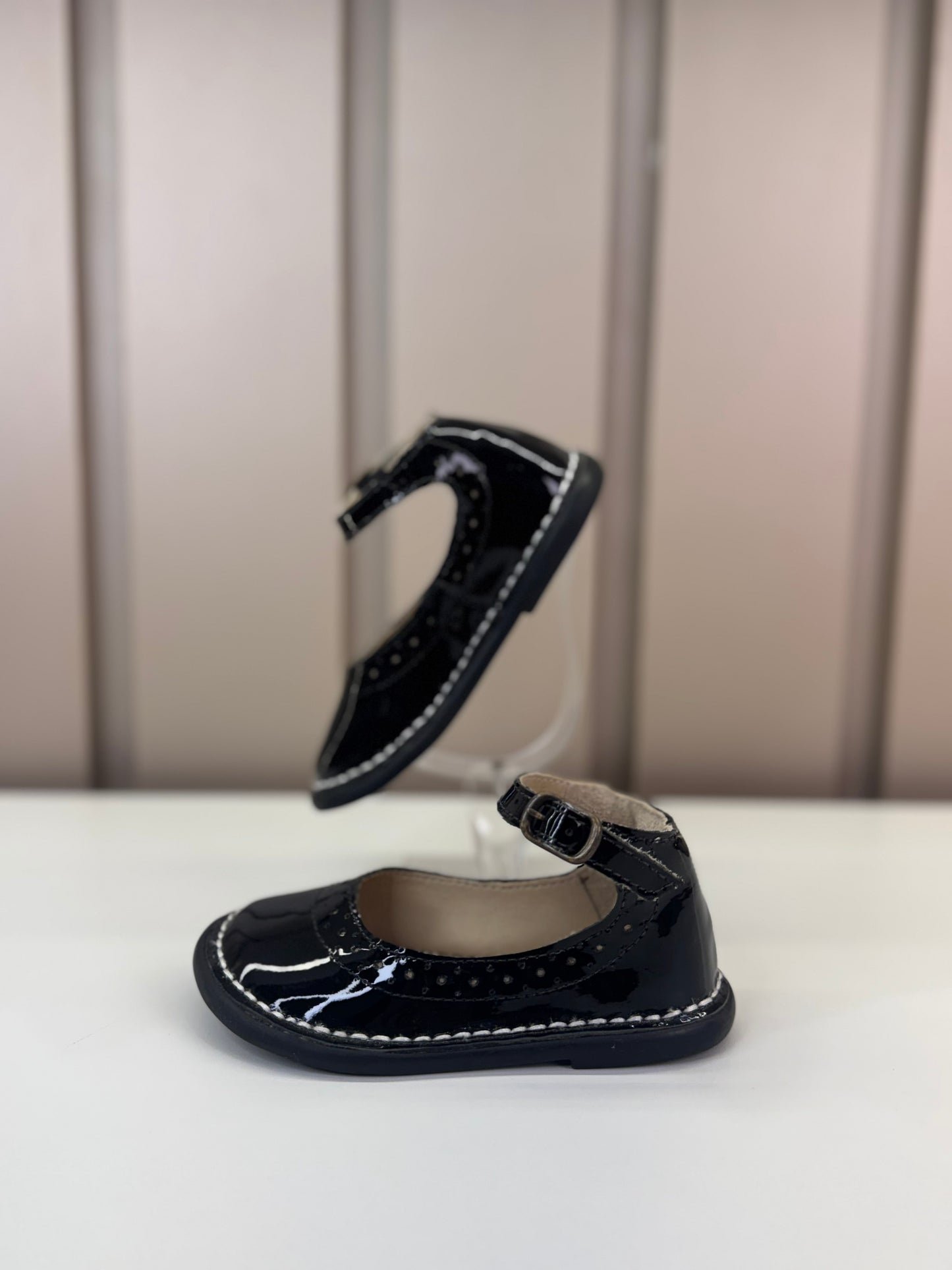 Sapato Infantil Patinete Verniz Noir - Petit Cheval