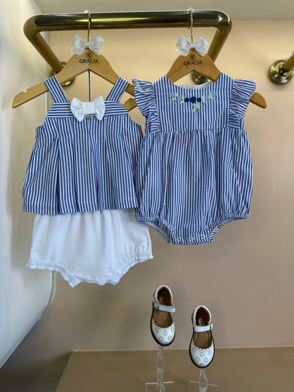 Romper Bebê Algodão Listrado Azul e Bordado Flores - Um Mais Um