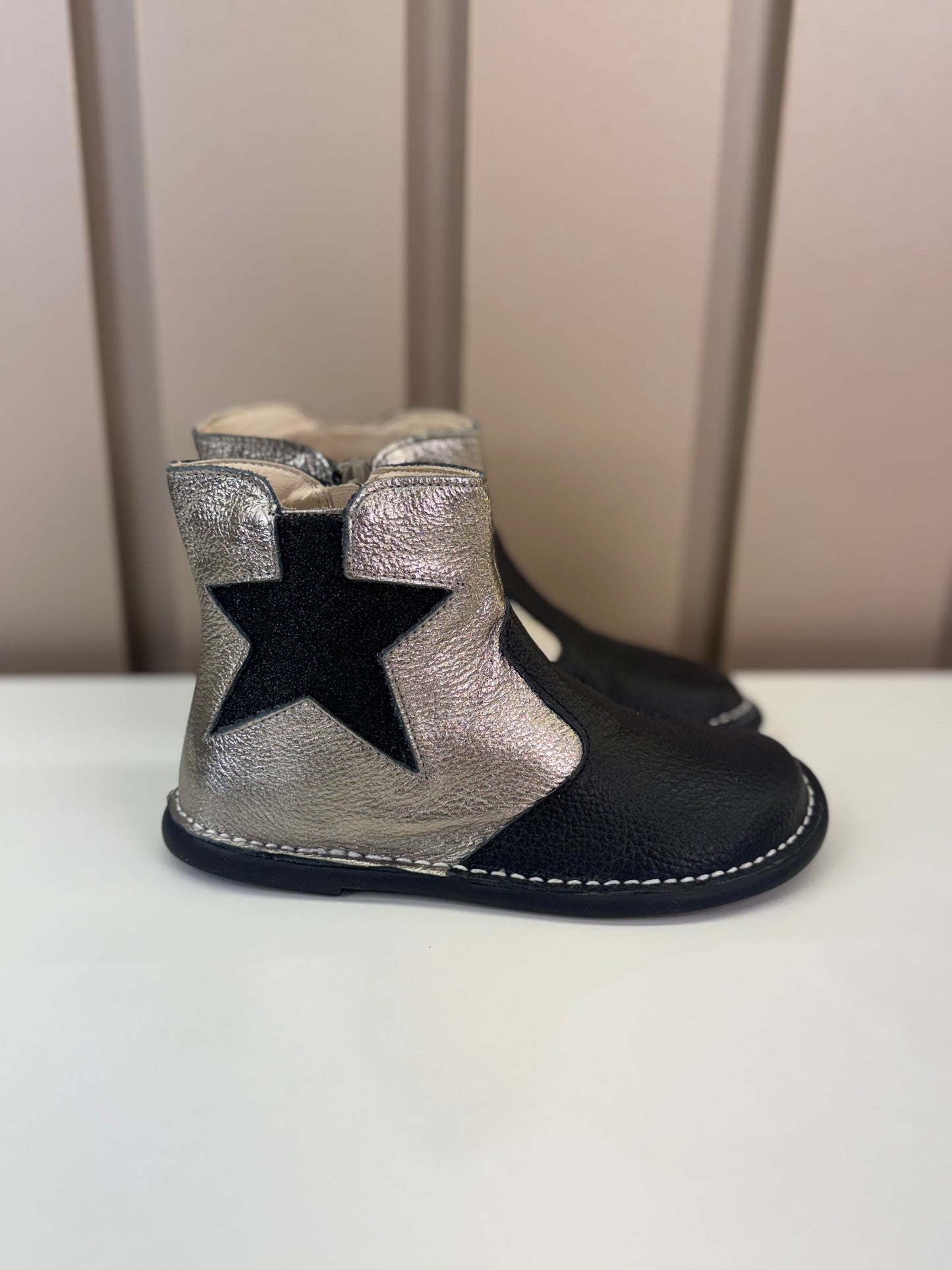 Bota Infantil Galáxia Preto e Metal - Petit Cheval