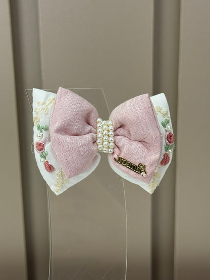Laço Infantil Puffer Duplo Branco e Rosa Bordado Miolo Pérolas - Roana