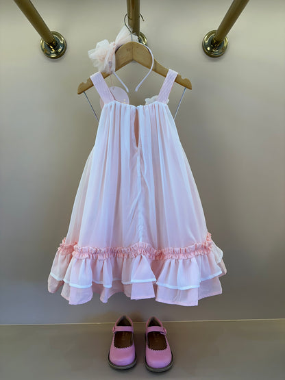 Vestido Infantil Fluído com Babados e Aplicacão Buque de Flores Salmão - Gabriela Aquarela