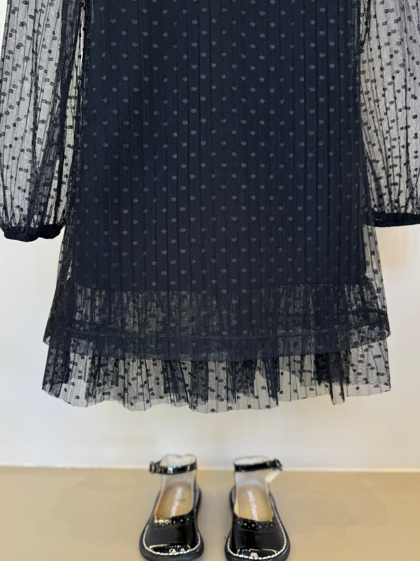 Vestido Infantil Trapézio Tule Plissado Aplicação Laço Preto - Luluzinha