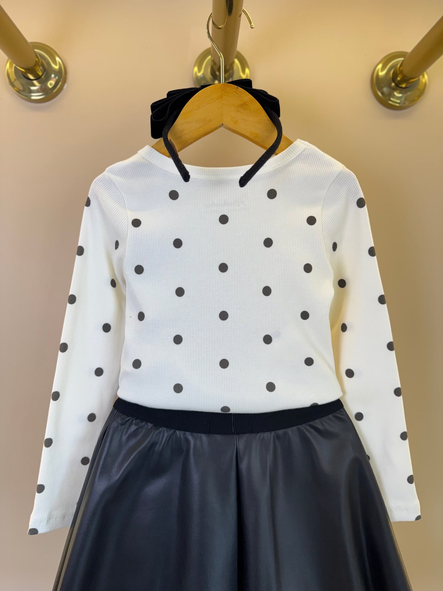 Conjunto Infantil Blusa ML Poás Cachorrinho Lacinhos Cristais e Saia Evasê Couro Tech Preta - Pituchinhus