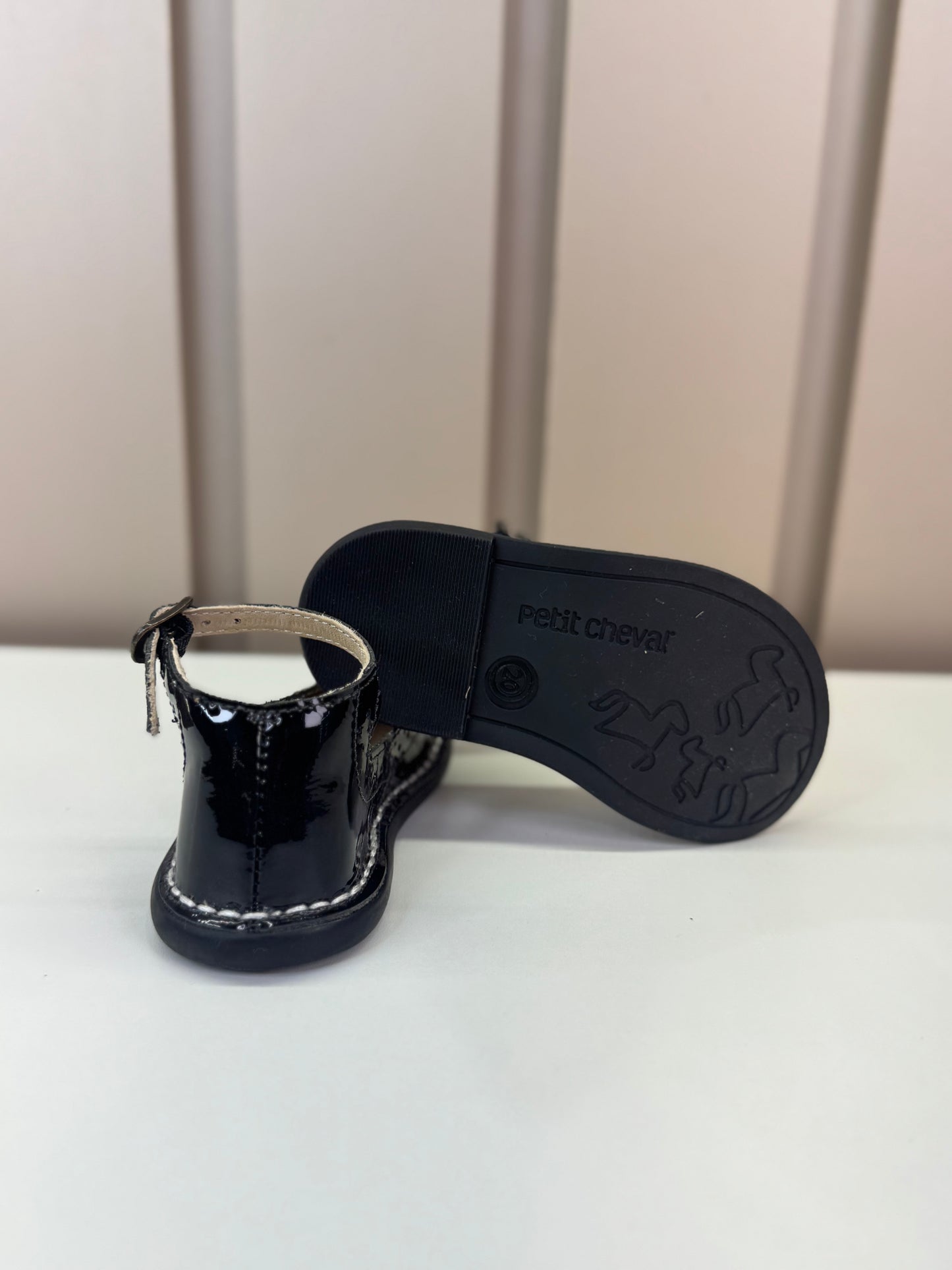 Sapato Infantil Patinete Verniz Noir - Petit Cheval